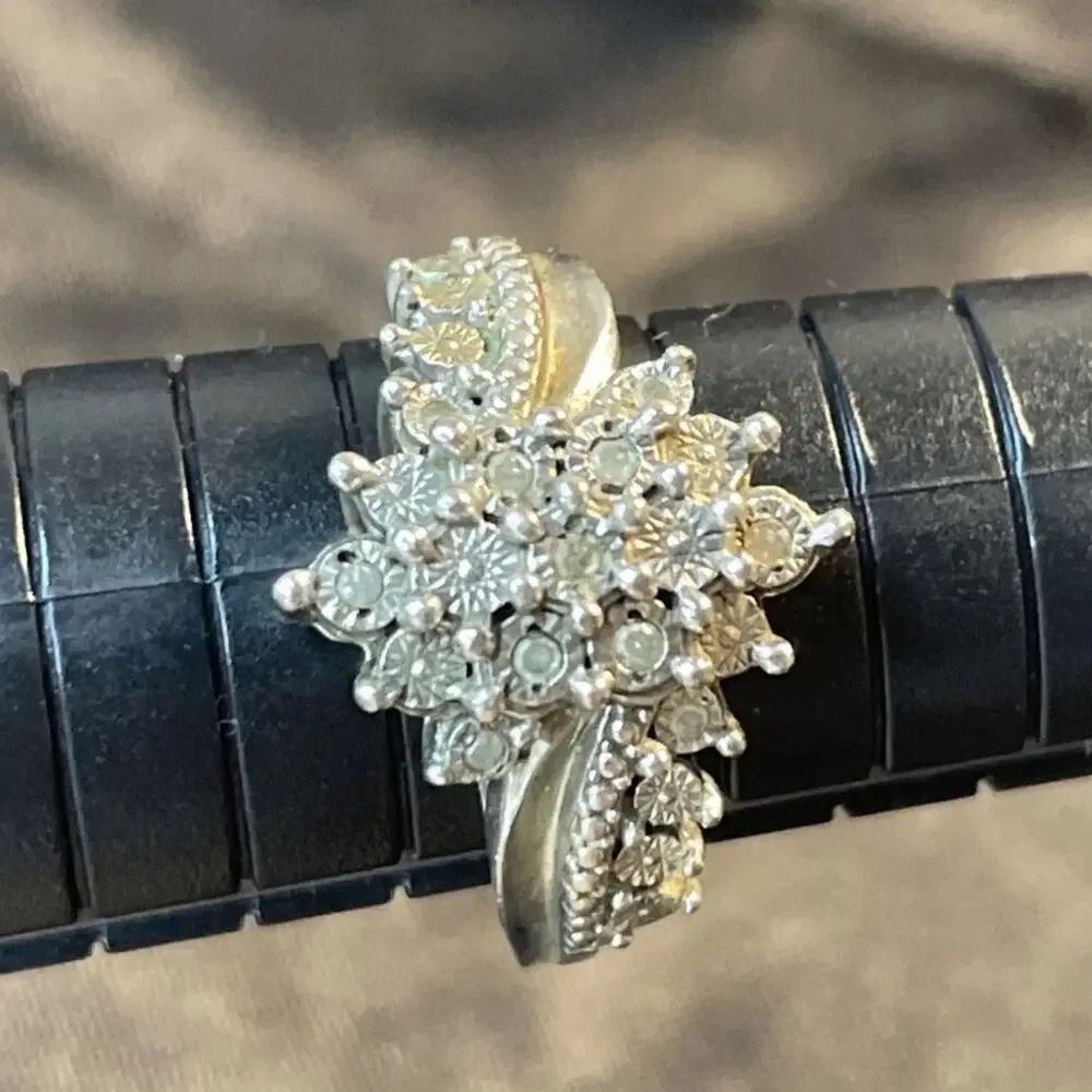 Vintage SS 925 Sterling Silver Cubic Zirconia Cluster Bypass Ring Sz7